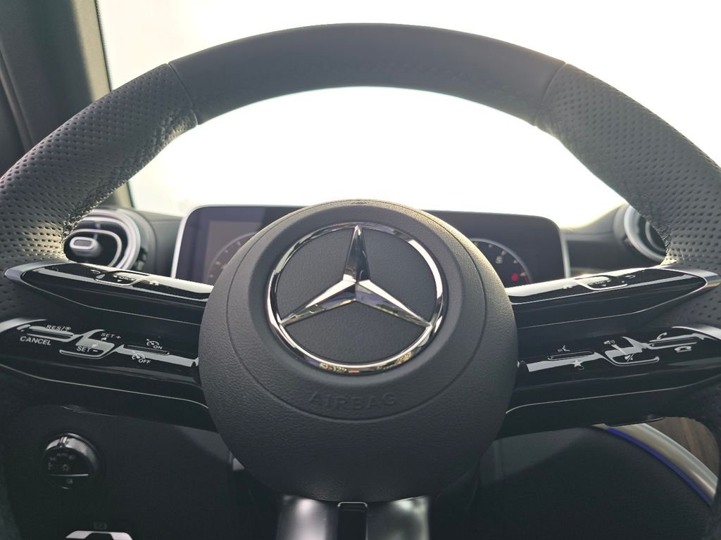 New 2026 Black Mercedes-Benz GLC 300 image 28