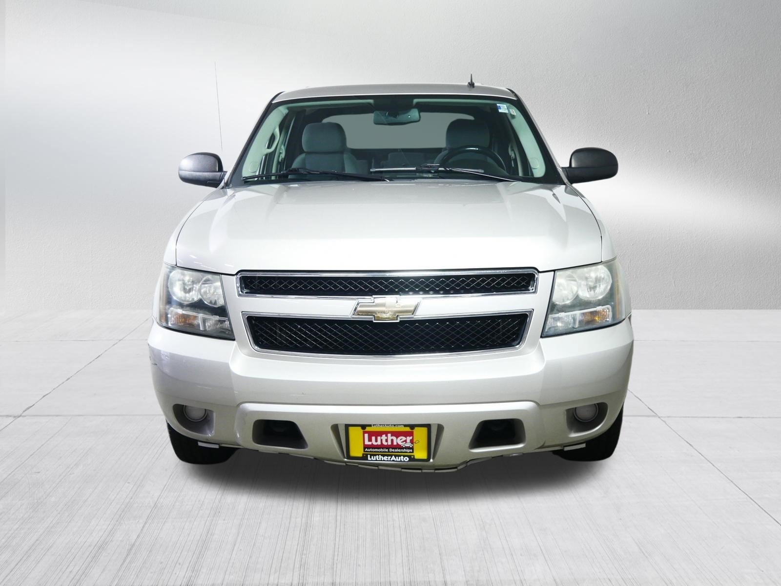 Used 2009 Chevrolet Avalanche LS with VIN 3GNFK12029G144852 for sale in Golden Valley, Minnesota