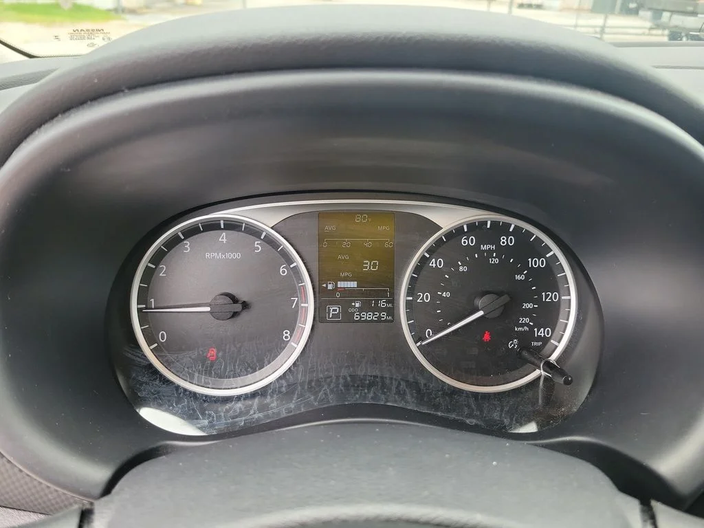 Used 2024 White Nissan S image 25
