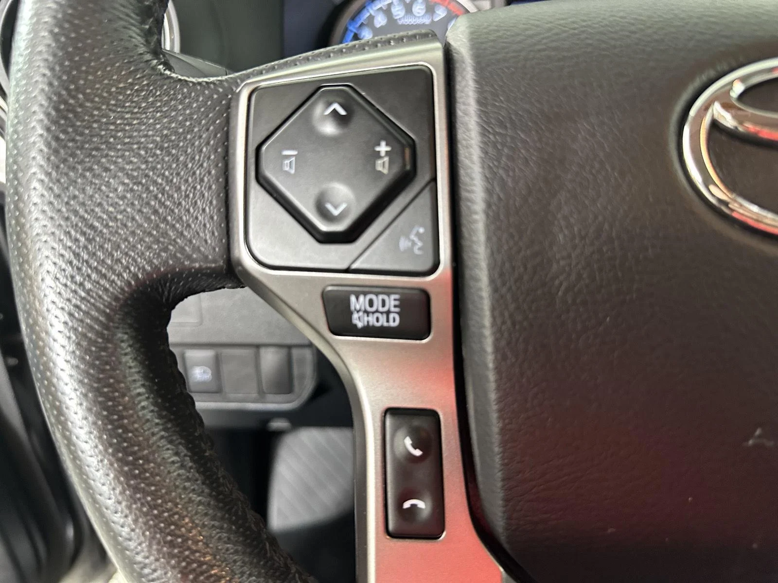 Used 2021 Magnetic Gray Metallic Toyota SR5 image 33