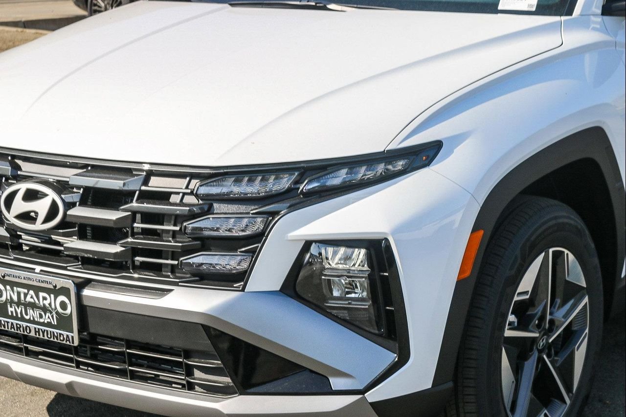 New 2026 White Hyundai SEL image 33