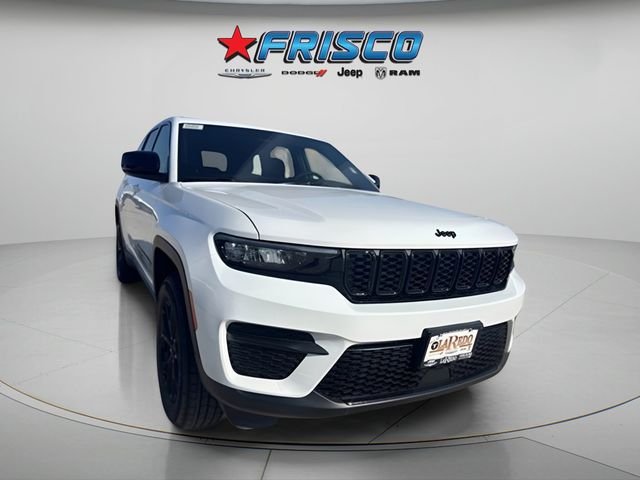 New 2025 Bright White Clear-Coat Exterior Paint Jeep Laredo image 1