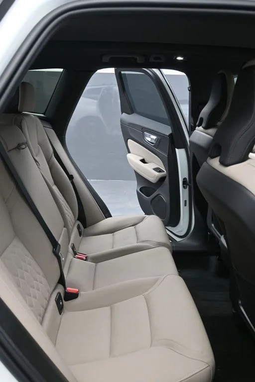 New 2026 Crystal White Volvo Plus image 12