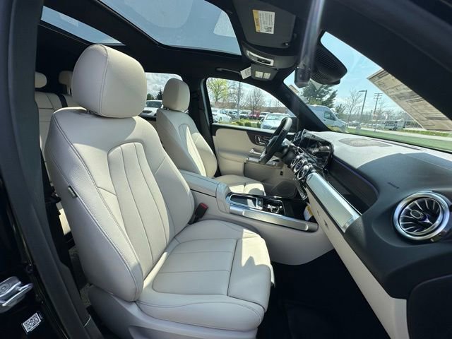 New 2026 Night Black Mercedes-Benz GLB 250 image 68