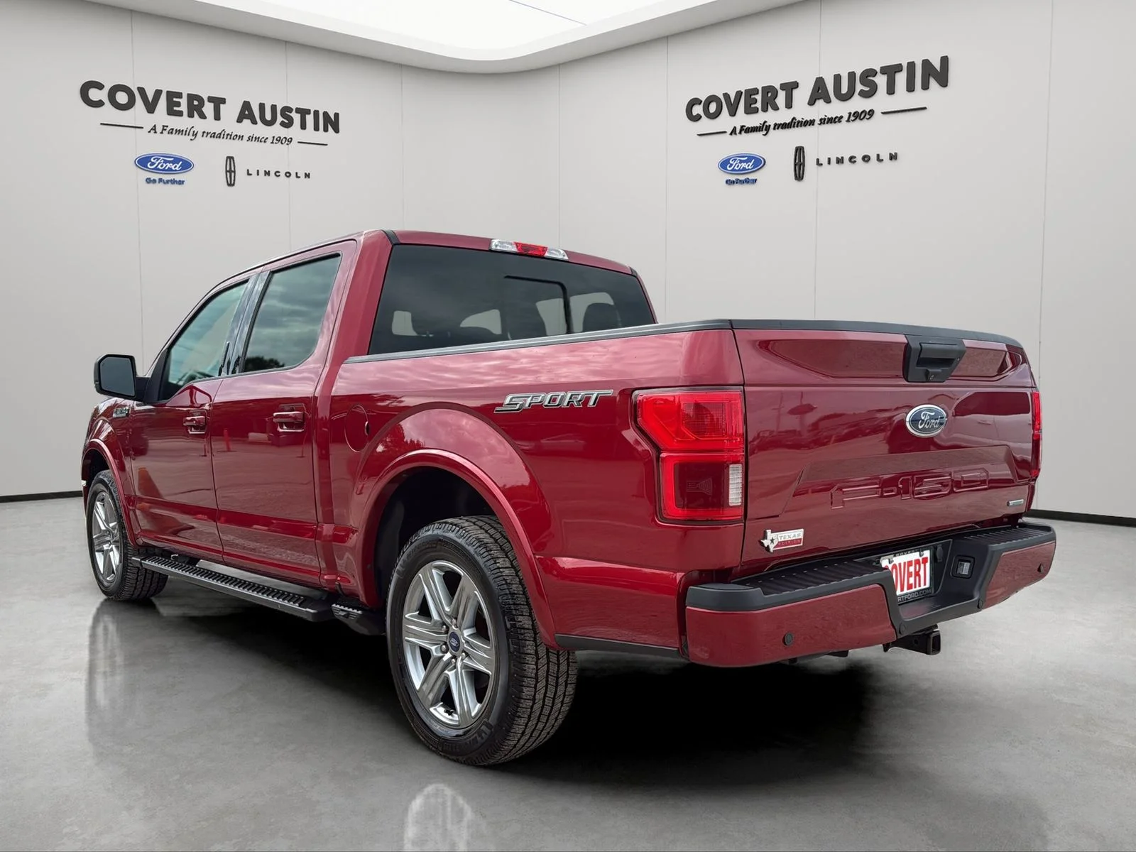 Used 2019 Red Ford XLT image 3