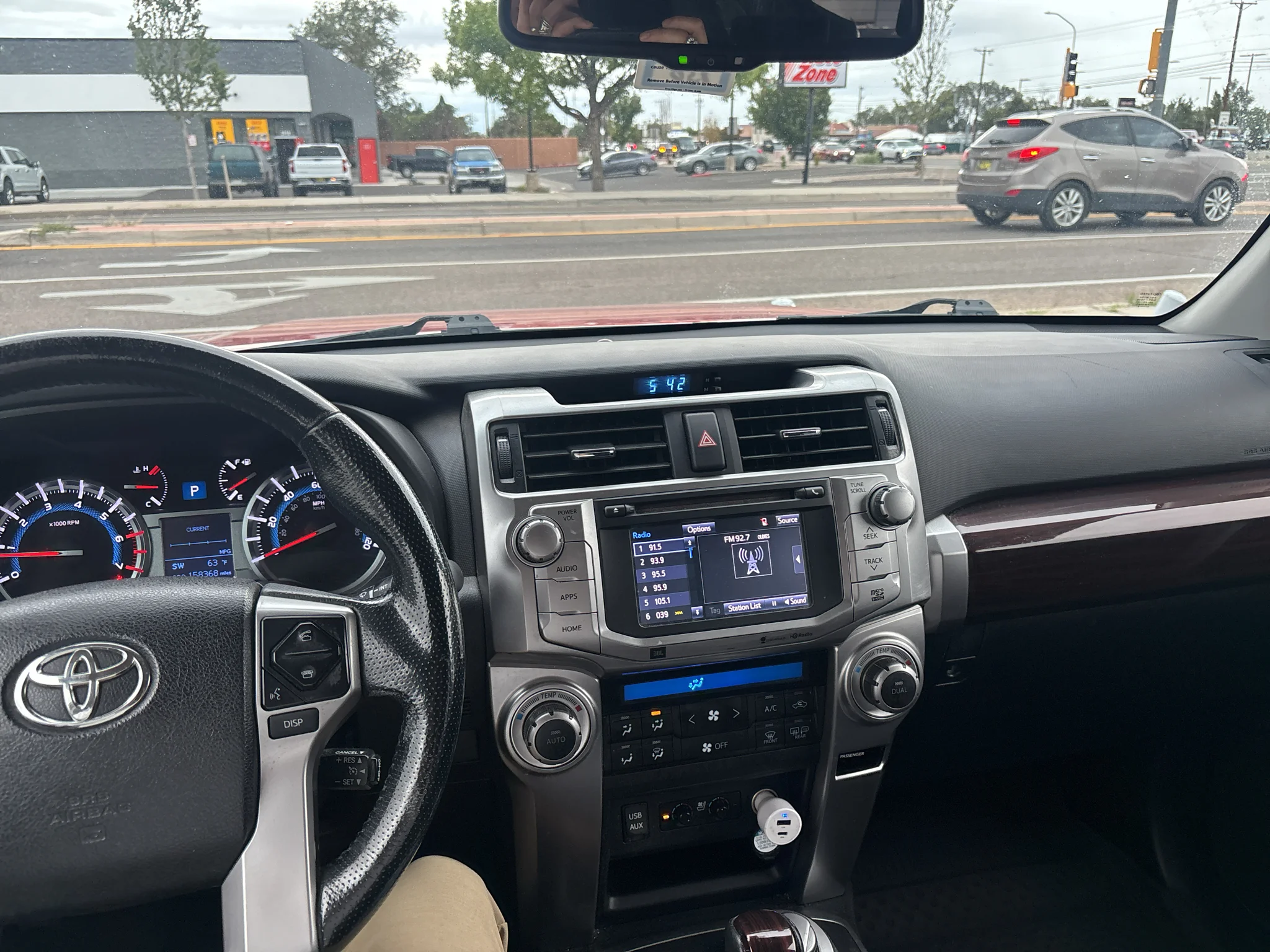 Used 2016 Barcelona Red Metallic Toyota Limited image 2