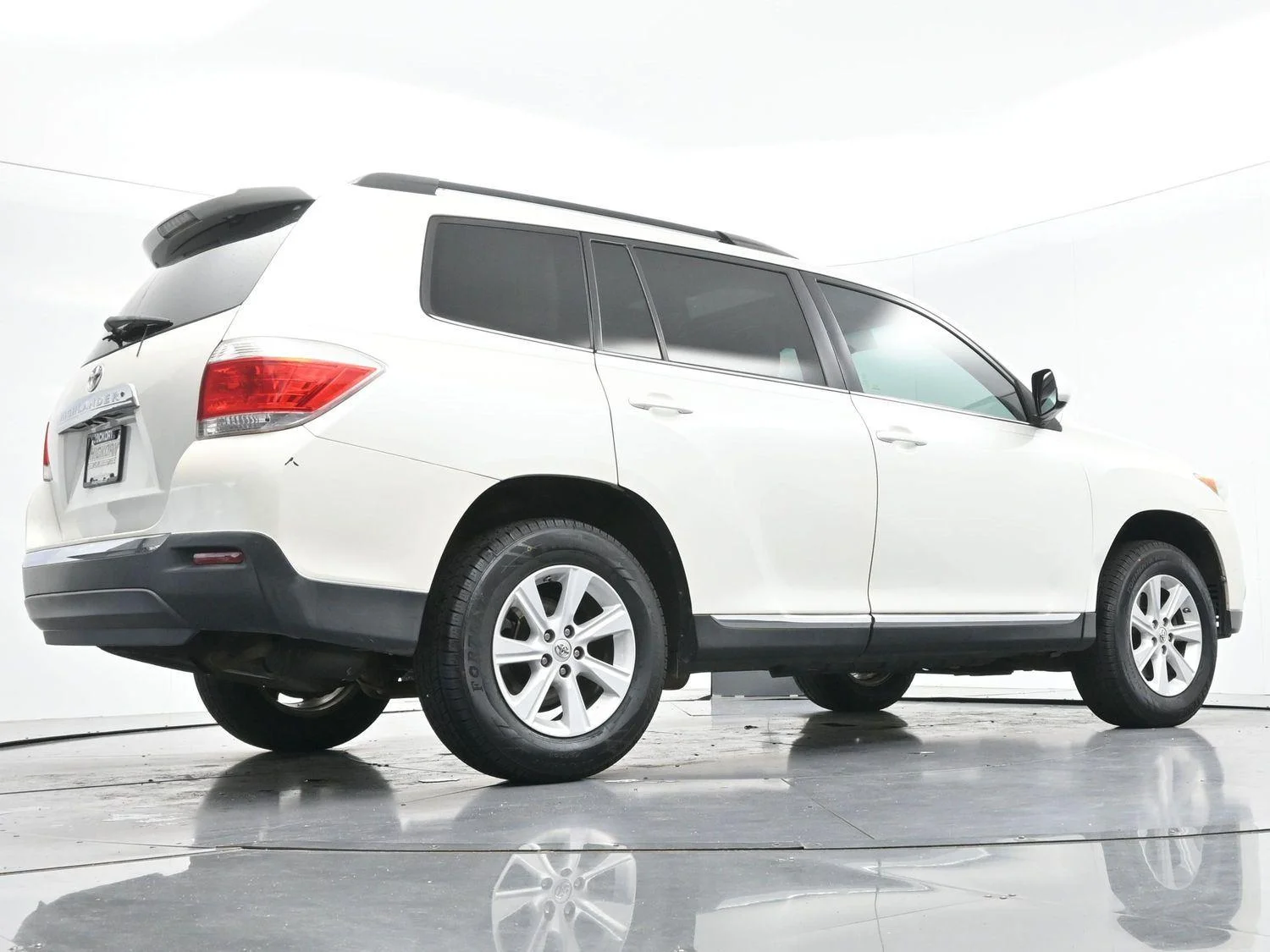 Used 2012 Blizzard Pearl Toyota SE image 49