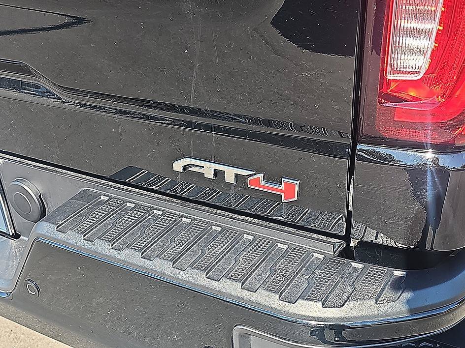 Used 2024 Onyx Black GMC AT4 image 9