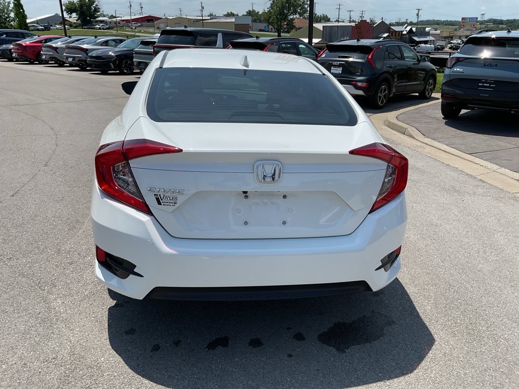 Used 2018 White Orchid Pearl Honda EX image 9