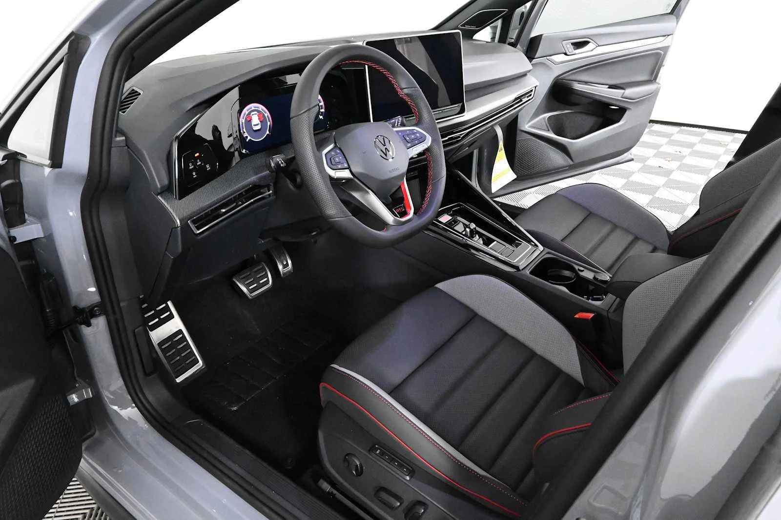 New 2026 Moonstone Gray Volkswagen SE image 18