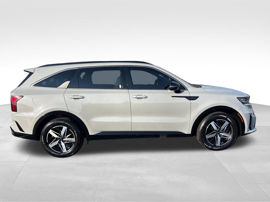 Used 2022 Gray Kia EX image 7