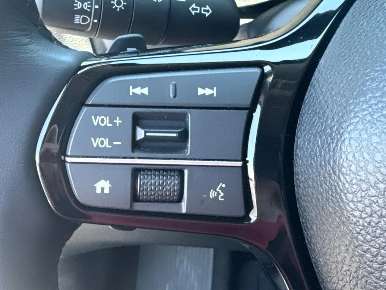 2025 Honda Pilot EX-L - Photo 22