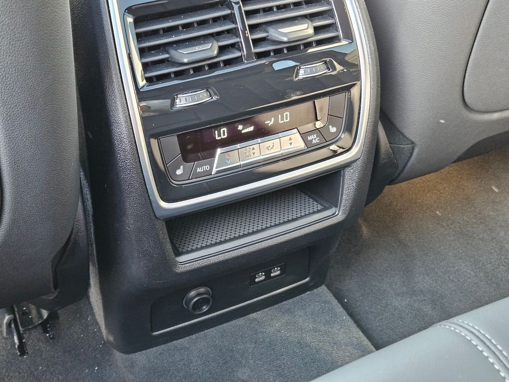 Certified Used 2026 Alpine White BMW xDrive40i image 22