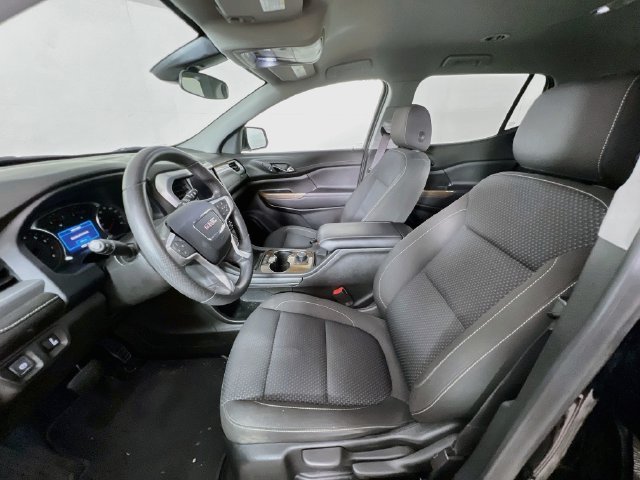 2023 GMC Acadia SLE - Photo 9