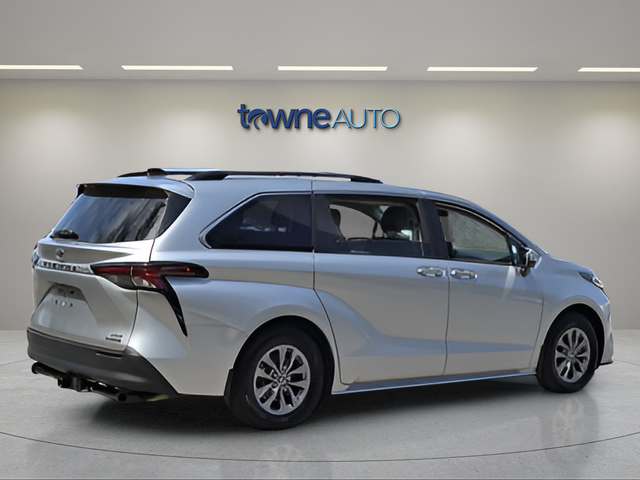 Used 2023 Silver Toyota XLE image 7