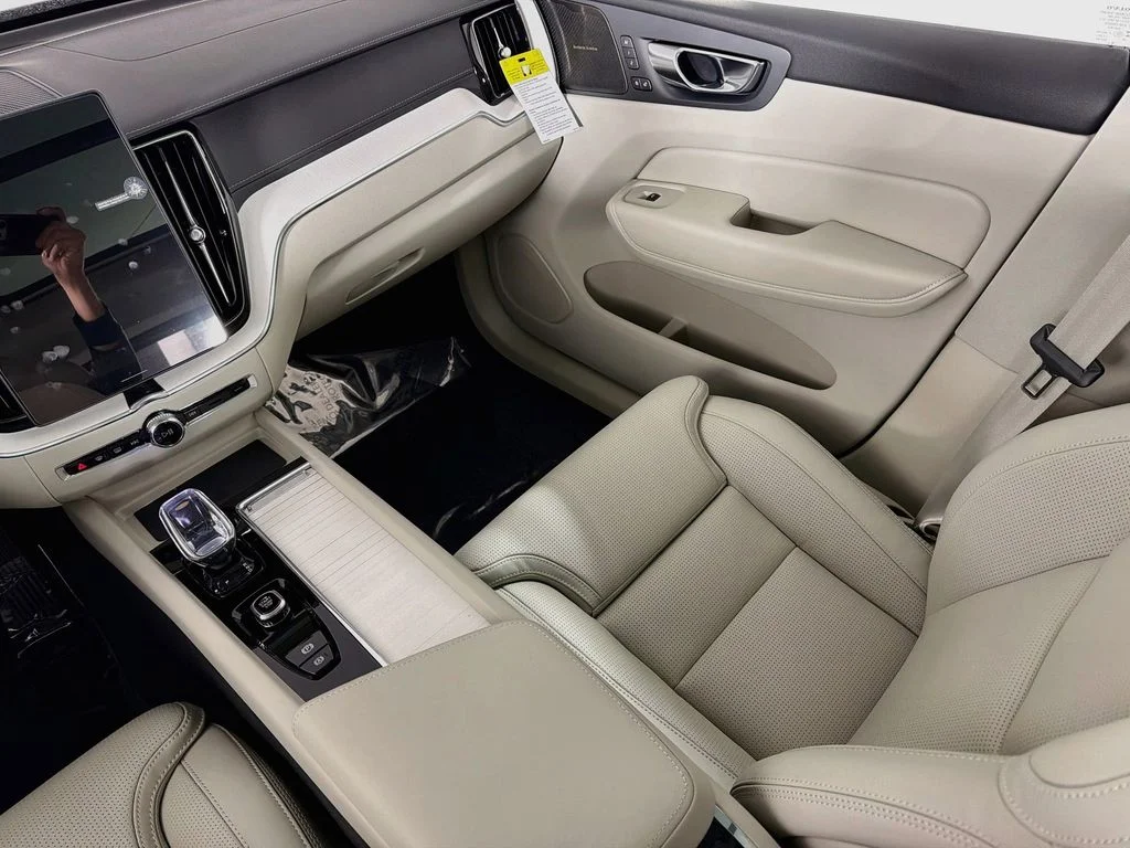 2026 Volvo XC60 Ultra - Photo 25