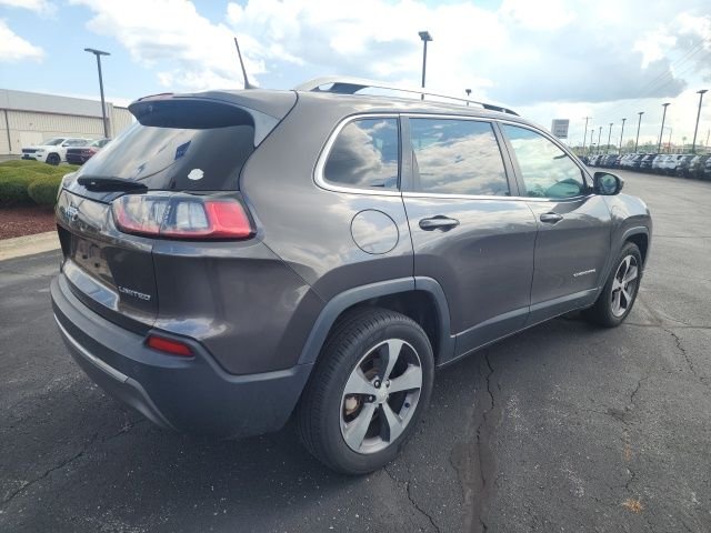 Used 2019 Granite Crystal Metallic Clearcoat Jeep Limited image 4