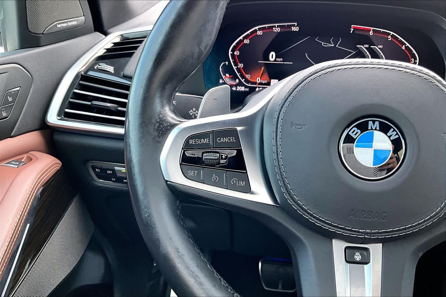 Used 2019 Mineral White Metallic BMW xDrive50i image 21