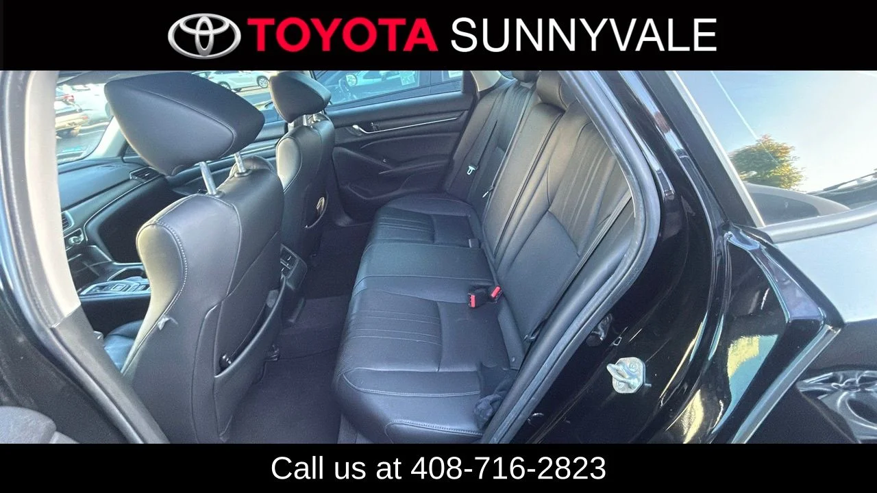 Used 2019 Black Honda EX-L image 6