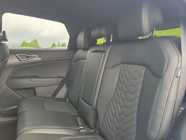 New 2026 Glacial White Pearl Kia X-Line image 10
