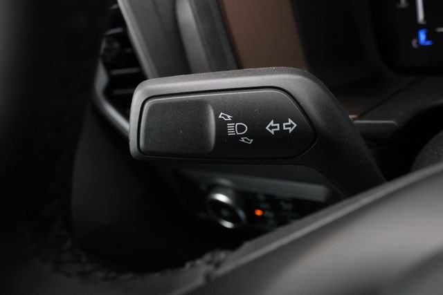 New 2026 Carbonized Gray Metallic Ford Outer Banks image 13