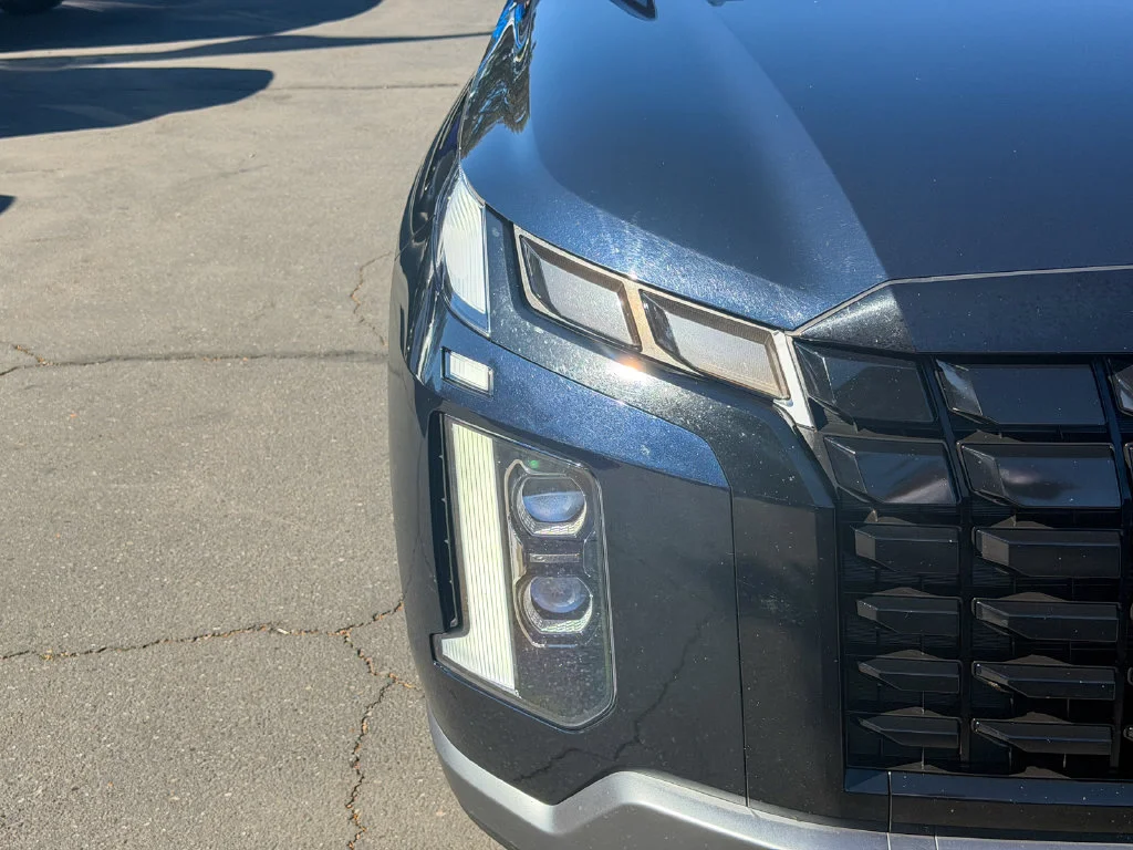 Used 2025 Moonlight Cloud Hyundai SEL image 5