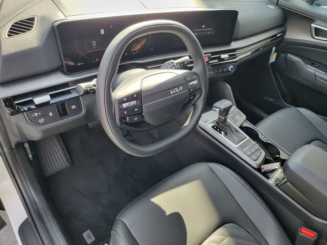 Used 2026 White Kia X-Line image 14