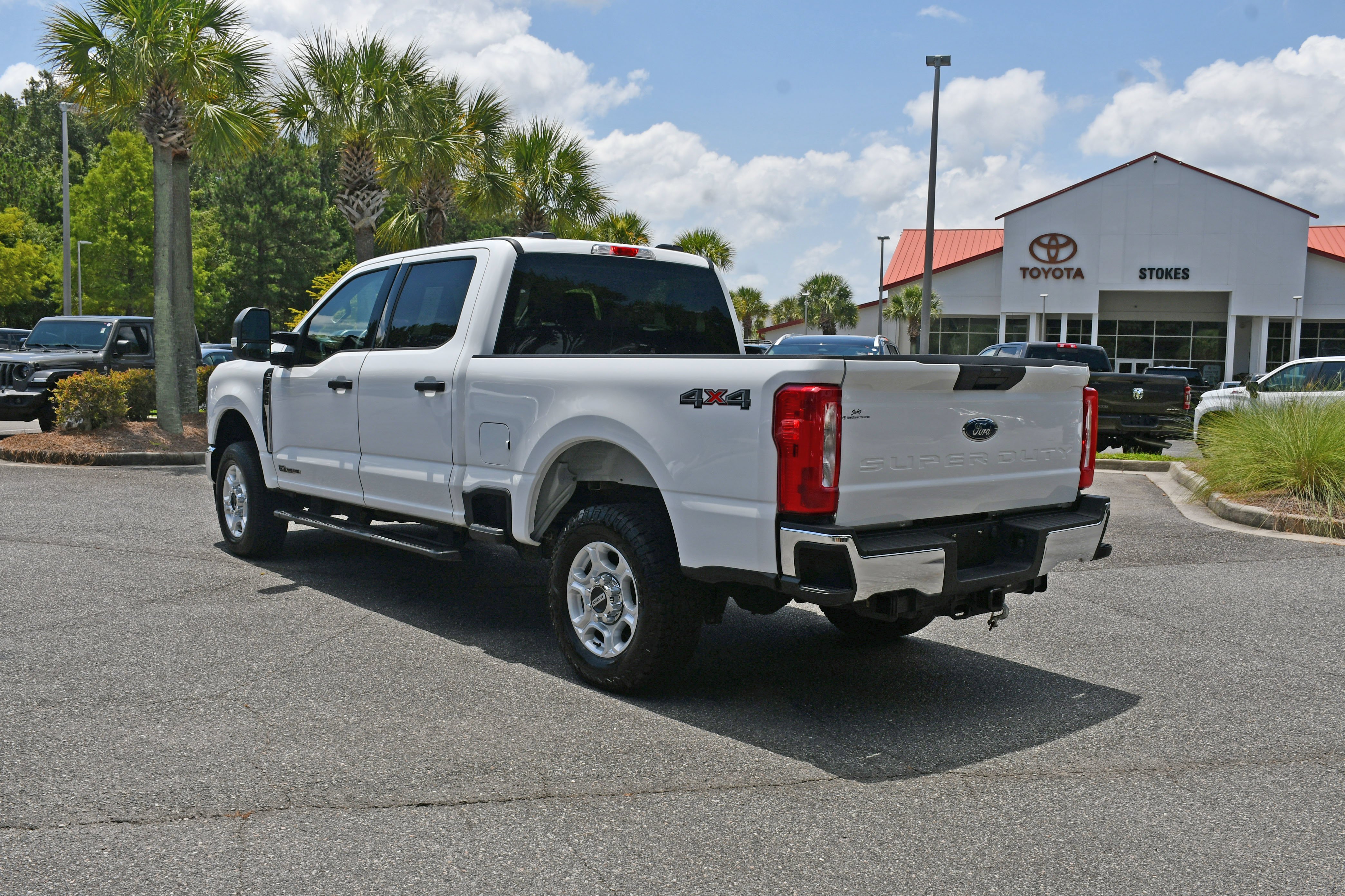Used 2025 White Ford XLT image 3