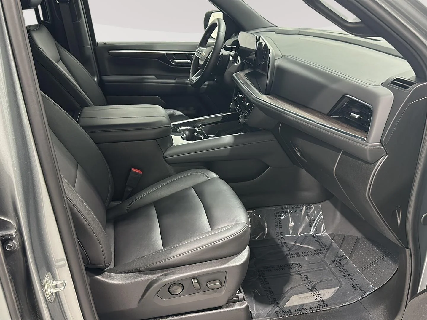 Used 2026 Sterling Gray Metallic Chevrolet LT image 26