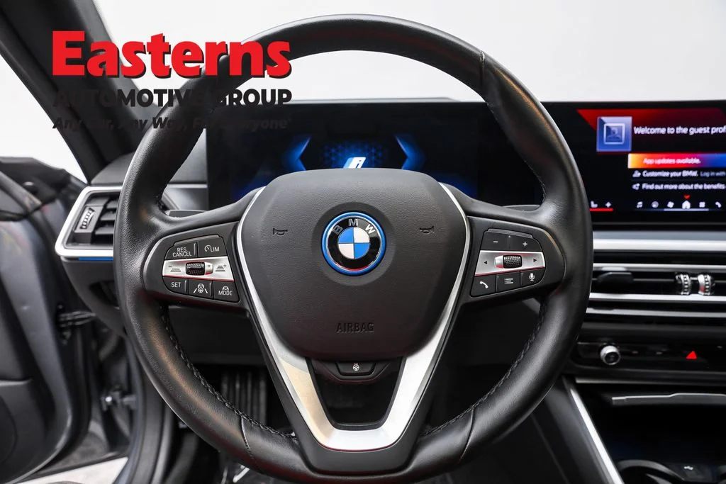 Used 2024 Gray BMW eDrive40 image 10