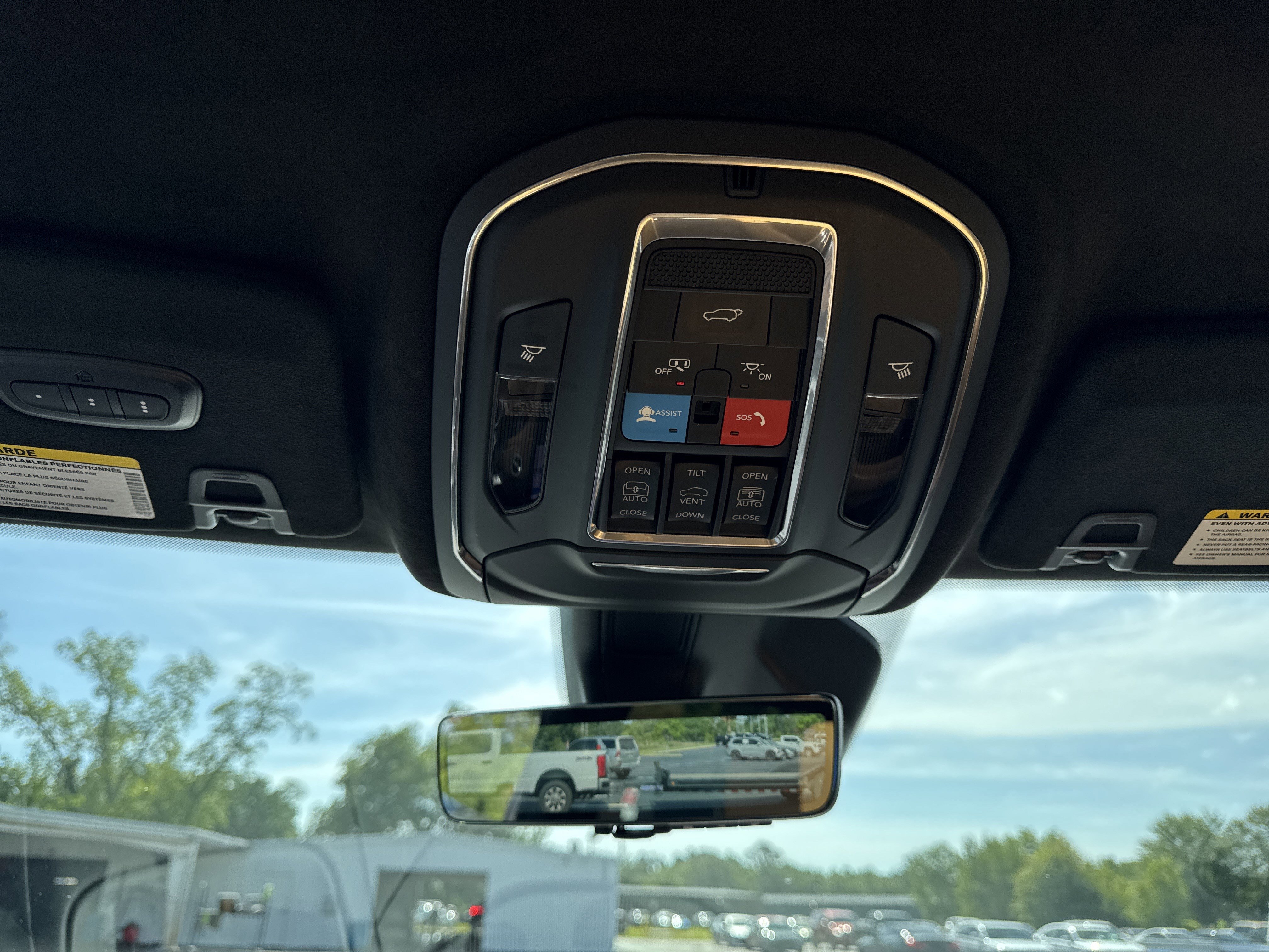 Used 2025 Bright White Clearcoat Jeep Summit image 22