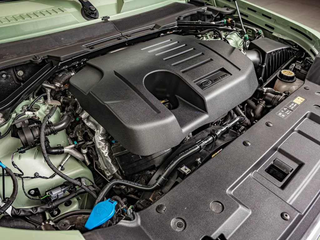 2023 Land Rover Defender 75th Edition - Photo 40