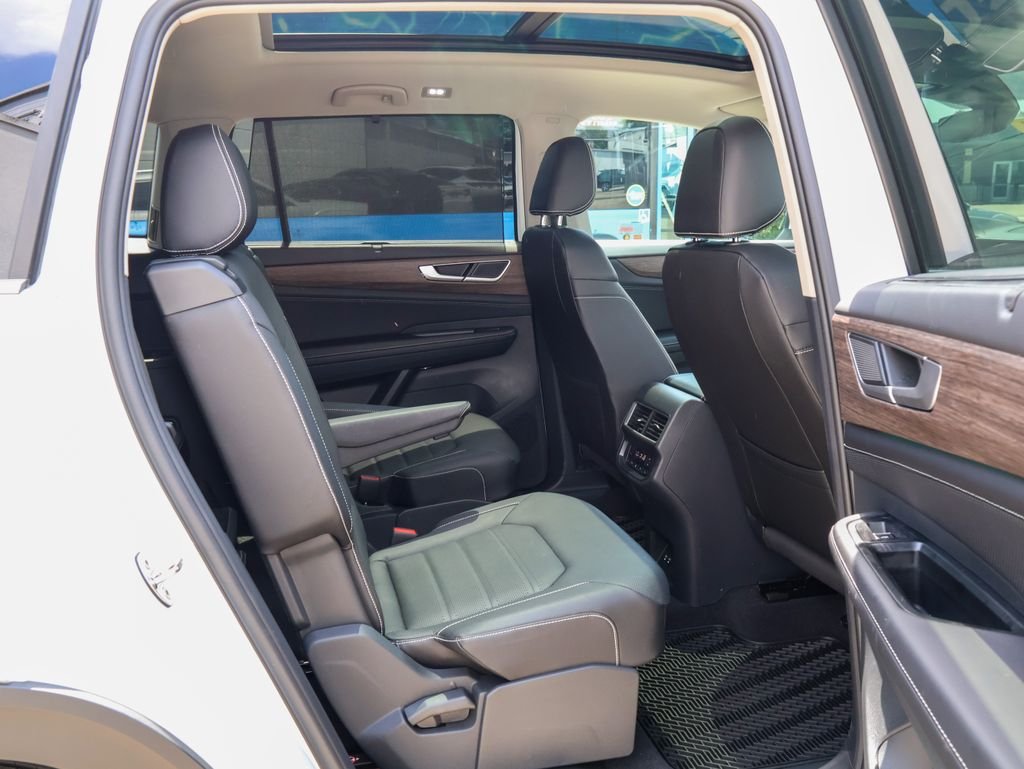 New 2026 White Volkswagen 2.0T SEL image 33