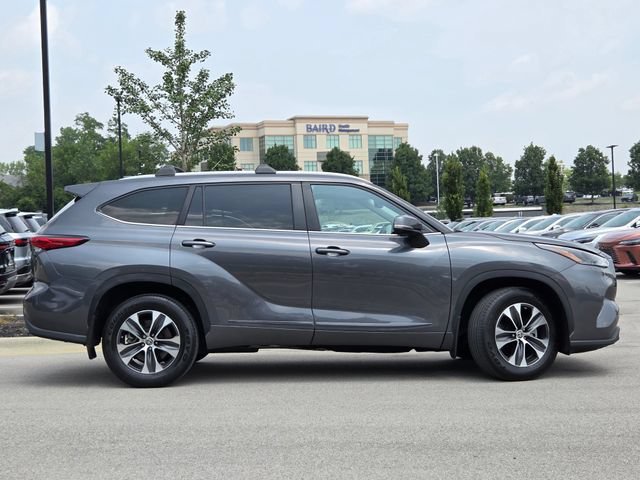 Used 2023 Magnetic Gray Metallic Toyota XLE image 23