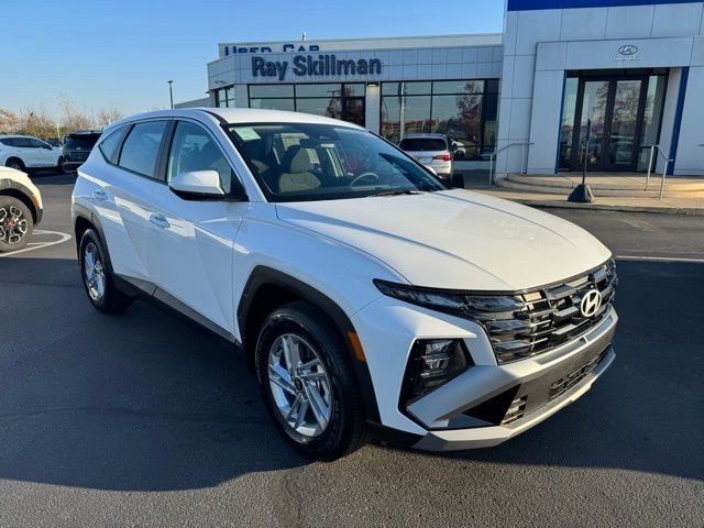 New 2026 White Pearl Hyundai SE FWD image 2