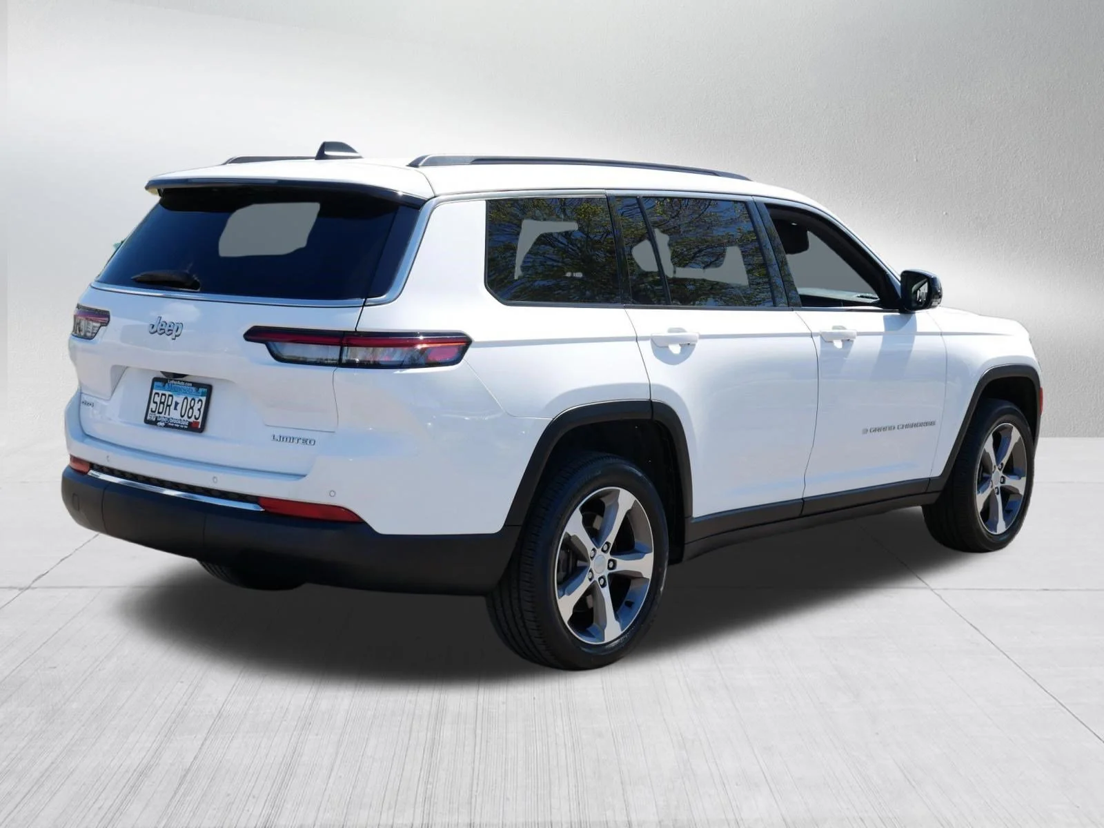Used 2025 Bright White Clearcoat Jeep Limited image 7