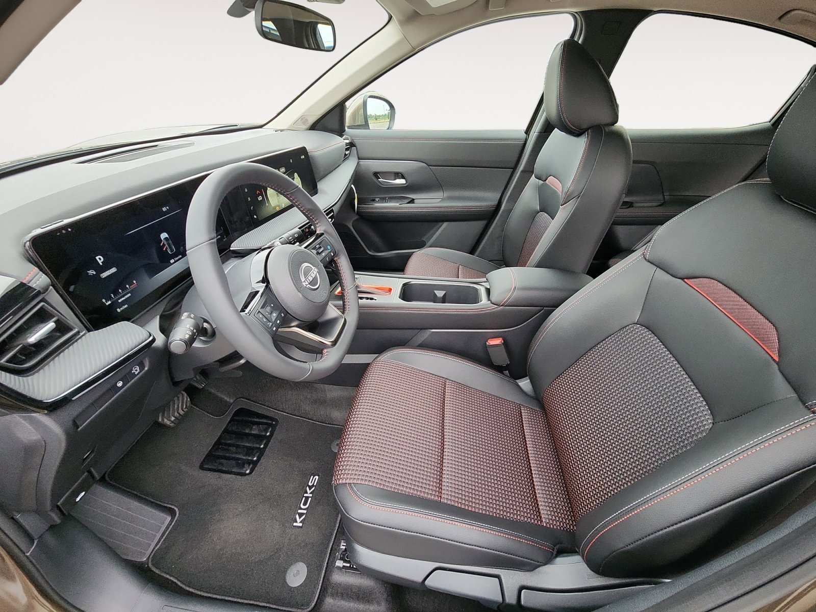 2026 Nissan KICKS SR - Photo 22