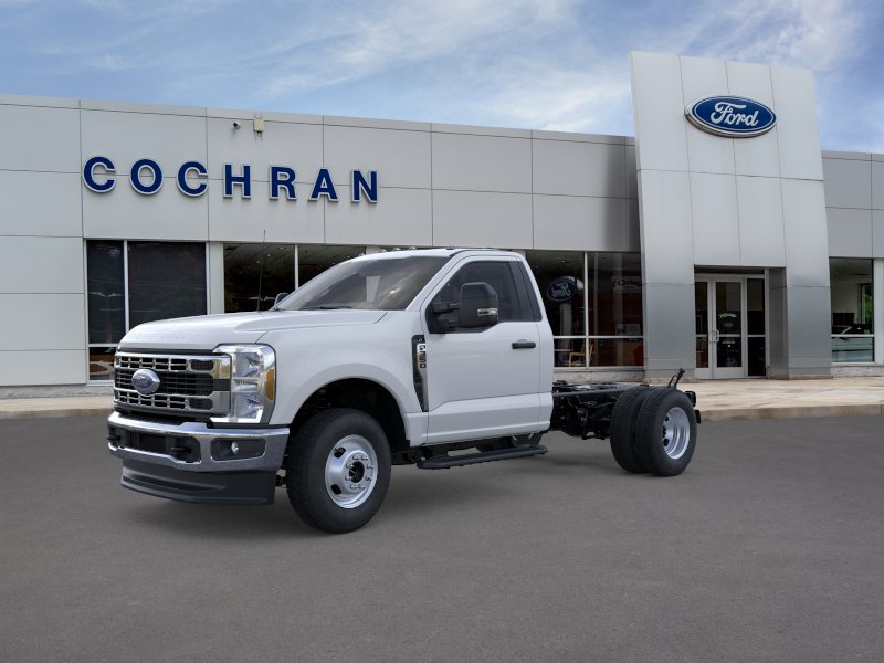 New 2026 Oxford White Ford XL image 2