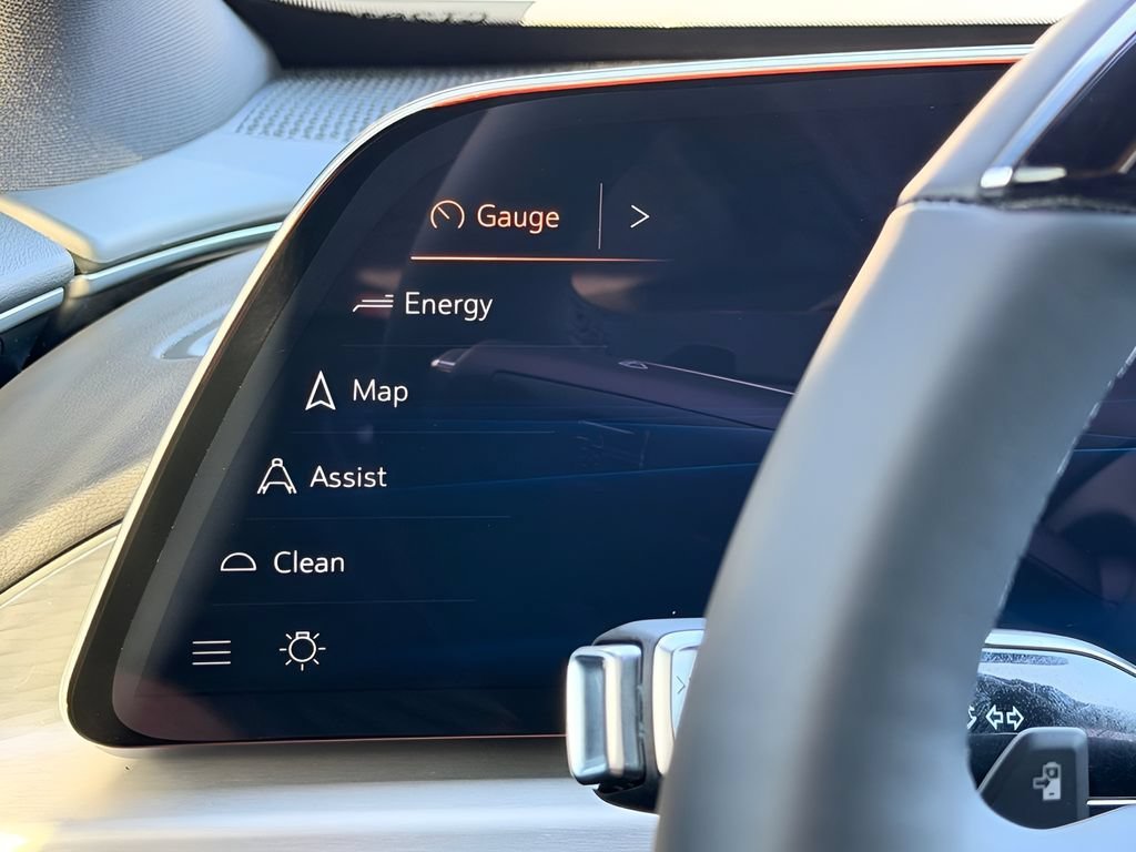2026 Cadillac LYRIQ Luxury - Photo 17