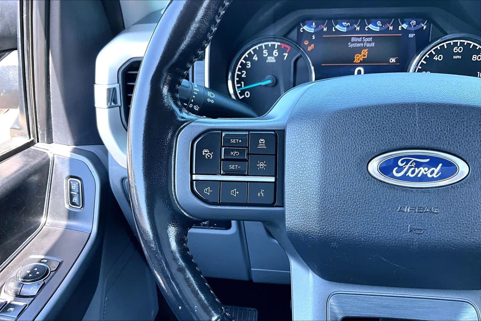 Used 2021 Oxford White Ford XLT image 24