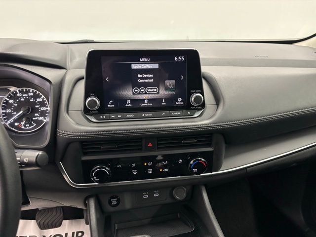 Used 2024 Silver Nissan S image 22