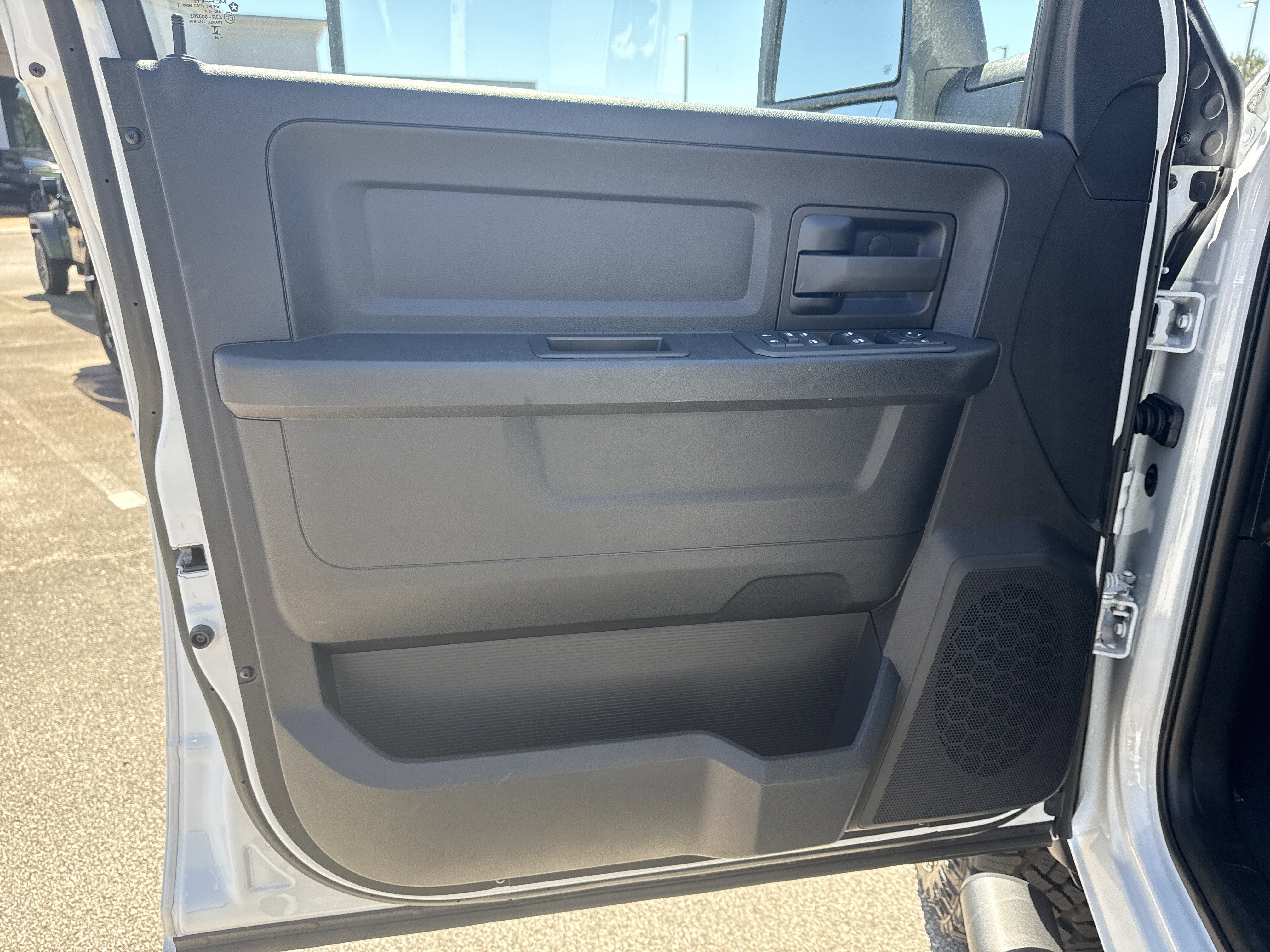 2026 RAM 2500 Tradesman - Photo 10