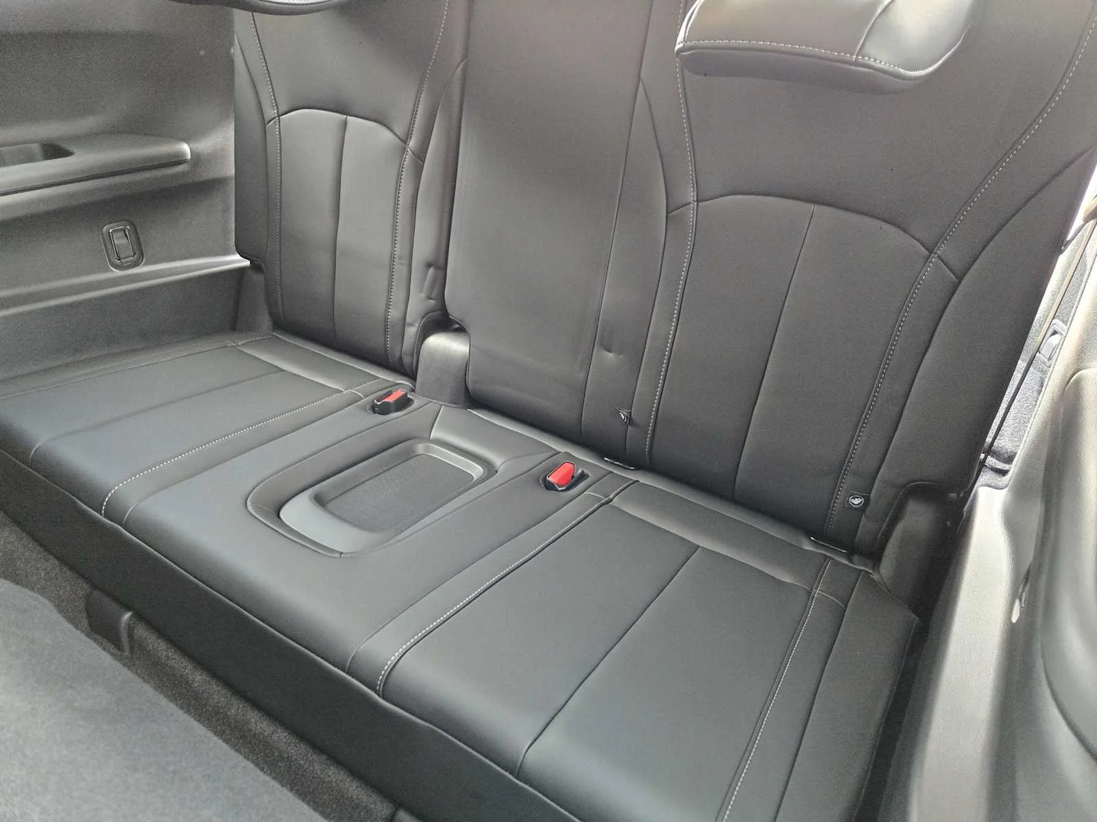 New 2027 MINERAL BLACK INFINITI Luxe FWD image 20