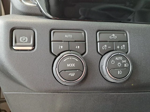 Used 2026 White Chevrolet RST image 11