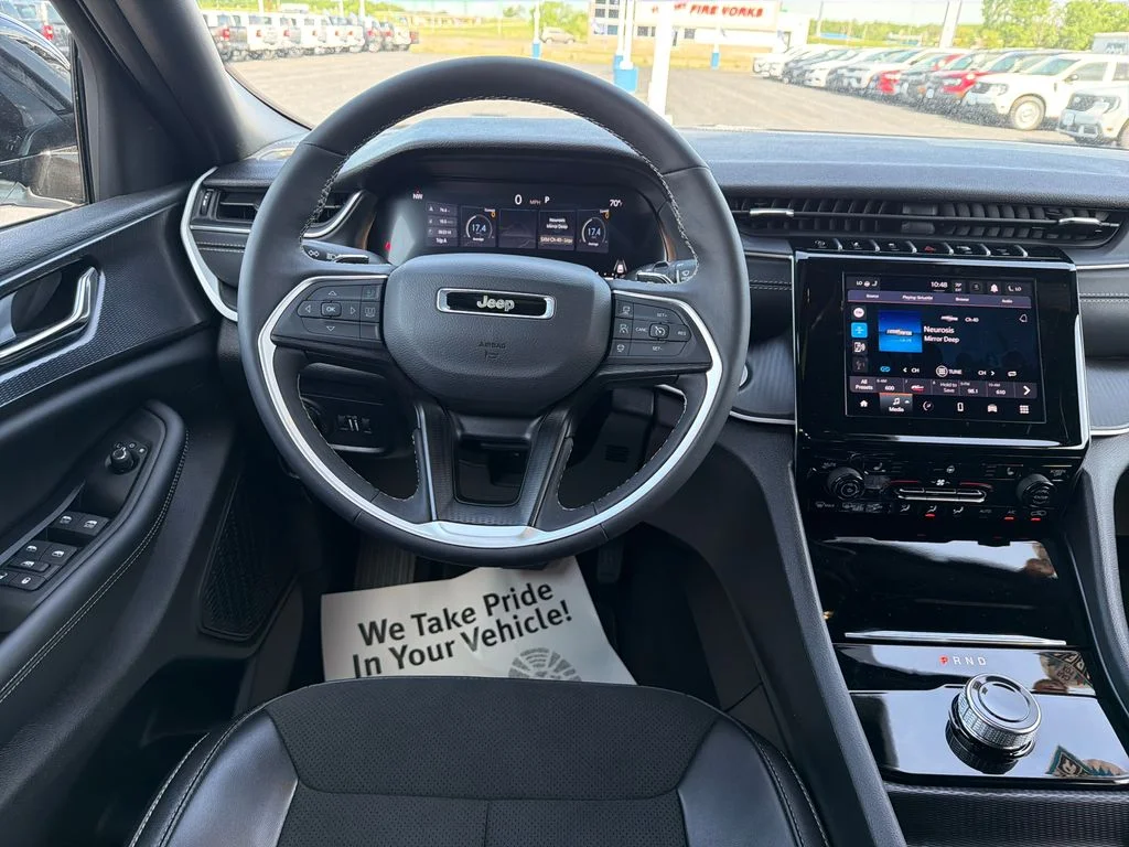 Used 2025 Silver Jeep Altitude image 13