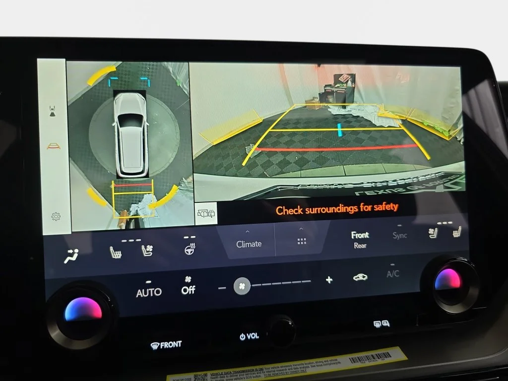 New 2026 Wind Chill Pearl Lexus PREMIUM AWD image 22