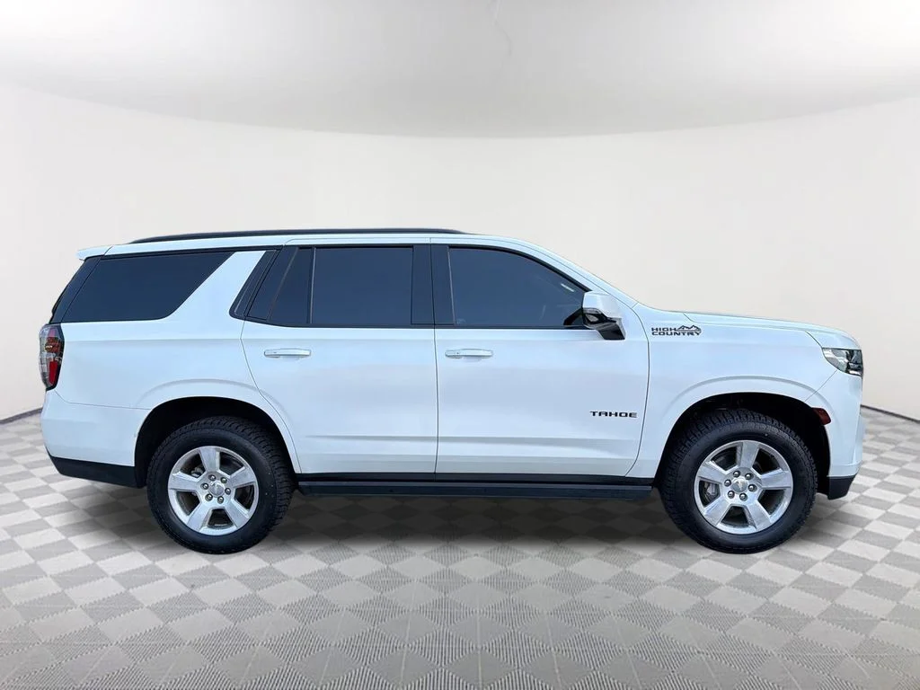 Used 2024 Beige Chevrolet High Country image 4