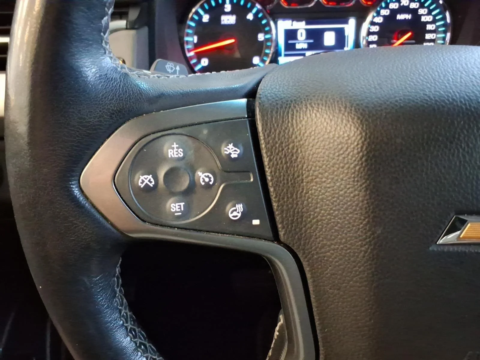 Used 2020 SUMMIT WHITE Chevrolet LT image 21