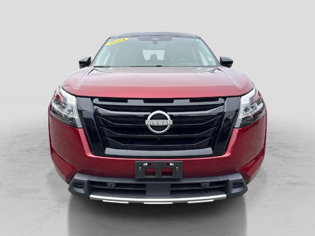 Used 2024 Red Nissan SL image 8