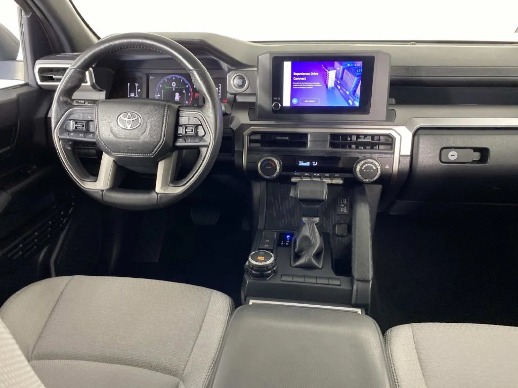 Used 2025 Cutting Edge Toyota SR5 image 13